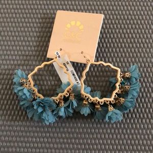 NWT C&C California blue floral petals earrings